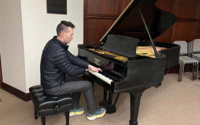 National City Receives a Steinway for the Howland Center